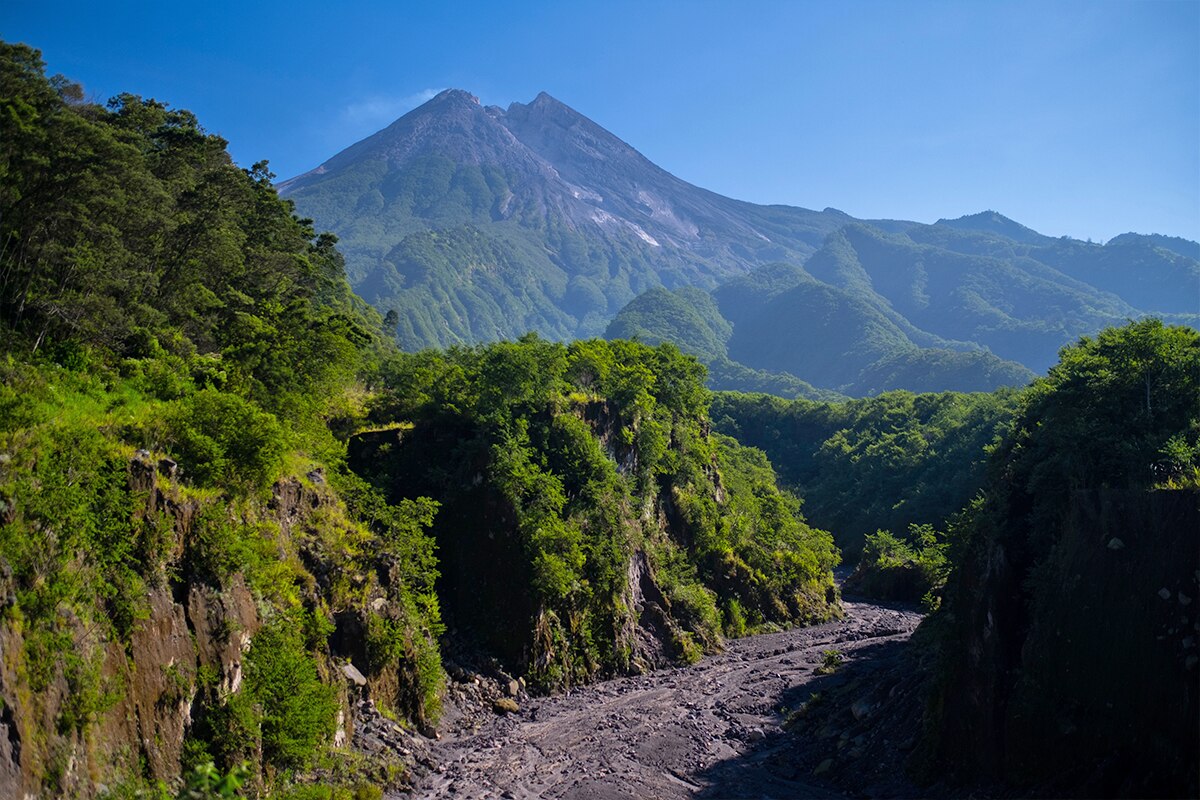 Climb Majestic Mt. MERAPI VOLCANO at the Center of JAVA 